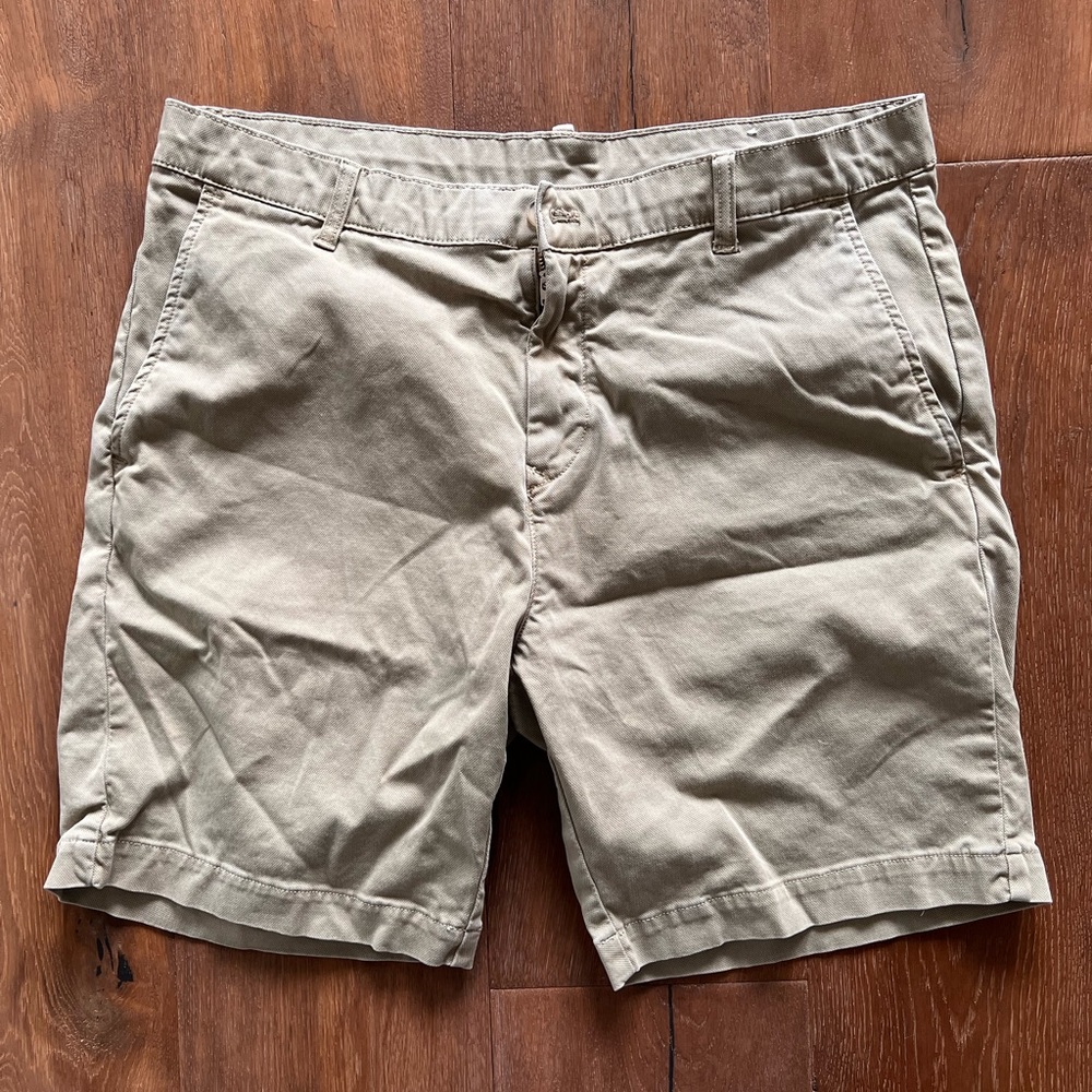 Zara / Mens Size 34 / Khaki Short